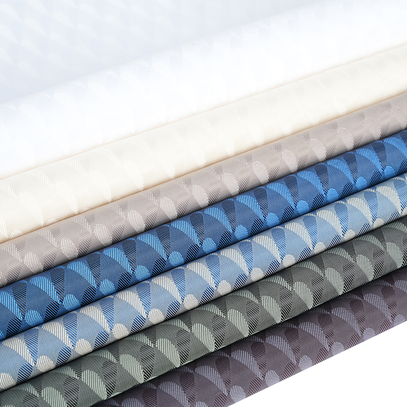 Polyesterové kationtové dvoubarevné symetrické Love Jacquard Barvení