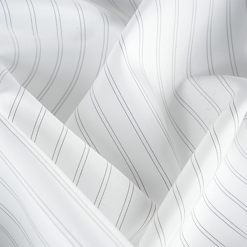 Polyesterová elastická podšívka s hedvábnými rukávy