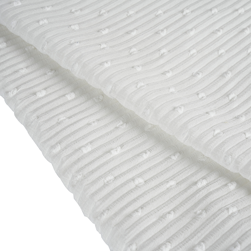 Polyesterová příze napodobující pěnu z konopných listů