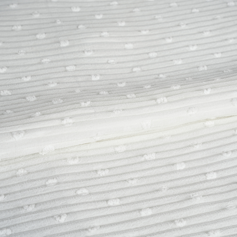 Polyesterová příze napodobující pěnu z konopných listů